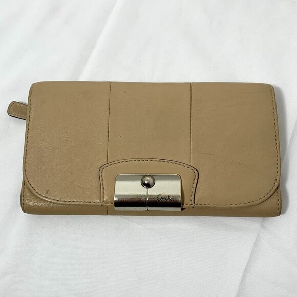 COACH Kristin Beige Leather Credit Card ID Window Trifold Wallet Lavender INT - Picture 1 of 16